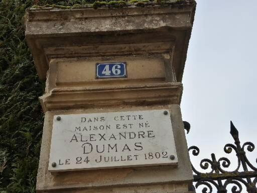 Gite La Langue Francaise Villers Cotterets Extérieur photo